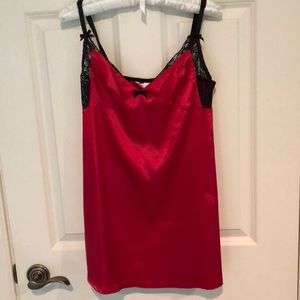 Vintage Victoria’s Secret Chemise